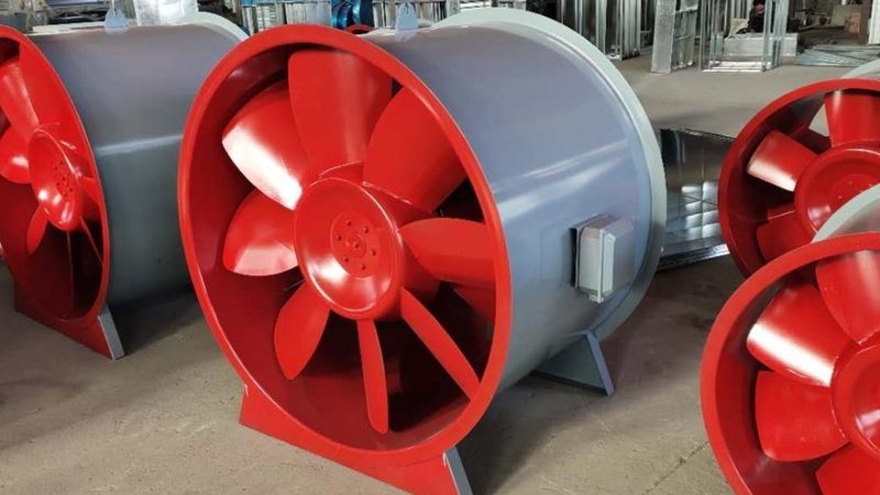 小型五轴加工中心：价格背后的考量因素